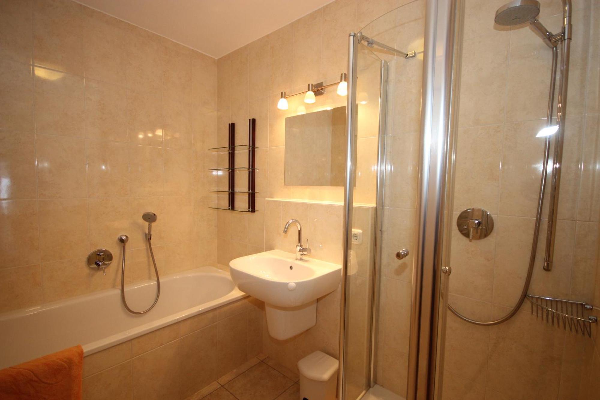 צל-אם-זי Appartements Julia מראה חיצוני תמונה
